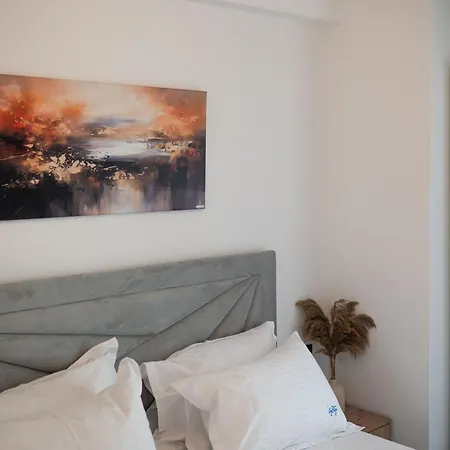 Silver Splash In Odyssey Pool & Fitness Apartment Navodari